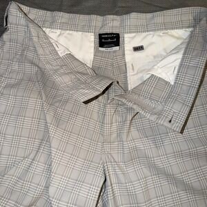Nike Golf Dri-FIT Plaid Shorts Mens 32 Grey White Glen Check Performance 10.5 In
